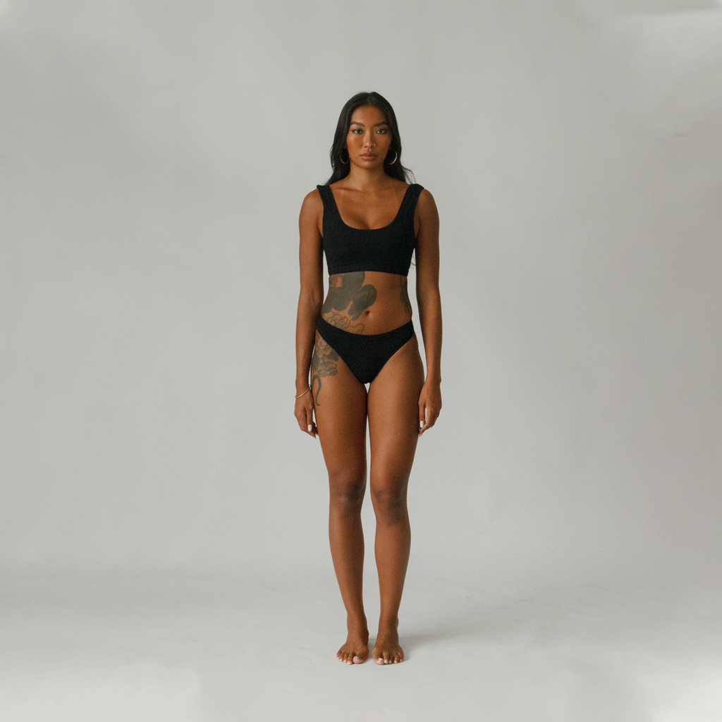 Fiji Thong: Sumi